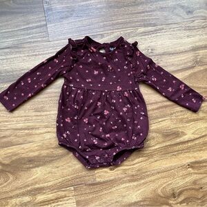 4 for $10 🌈 Burgundy Floral Long Sleeve Bubble Bodysuit